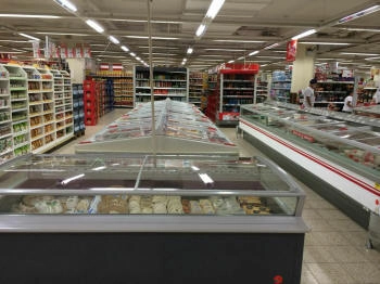 pakasdekaappi pystysuora lasiovï