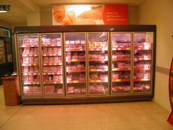 pakasdekaappi monitasojärjestelmä