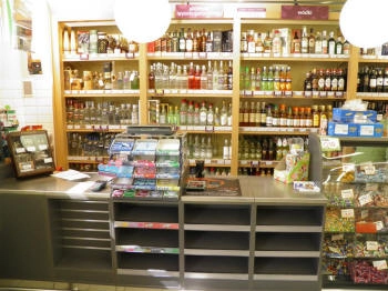 kaksinkertainen kassapiste kaksi operaattoria